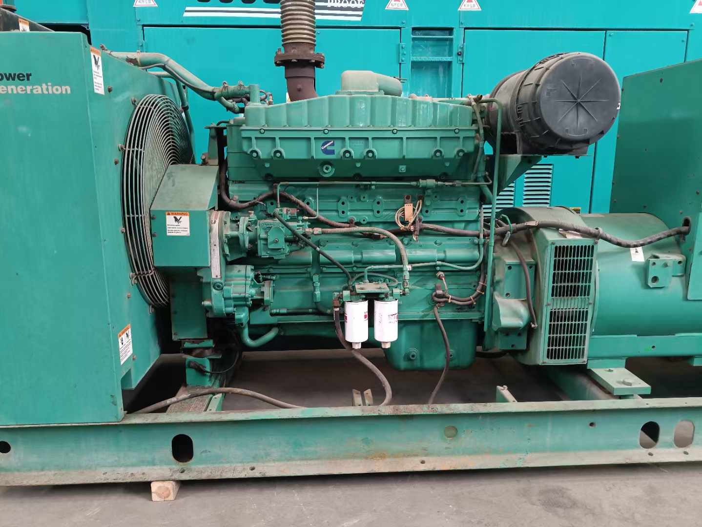 方城过载会对 600kW 柴油发电机组造成哪些损害？