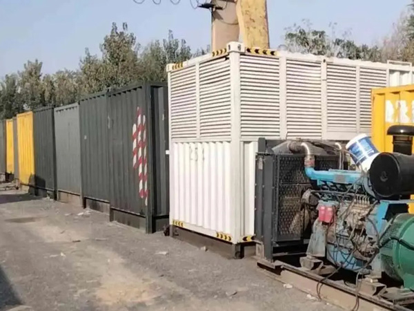 方城200KW柴油发电机机组每小时油耗是多少？